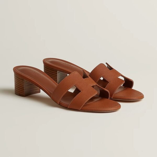 Oasis Sandal