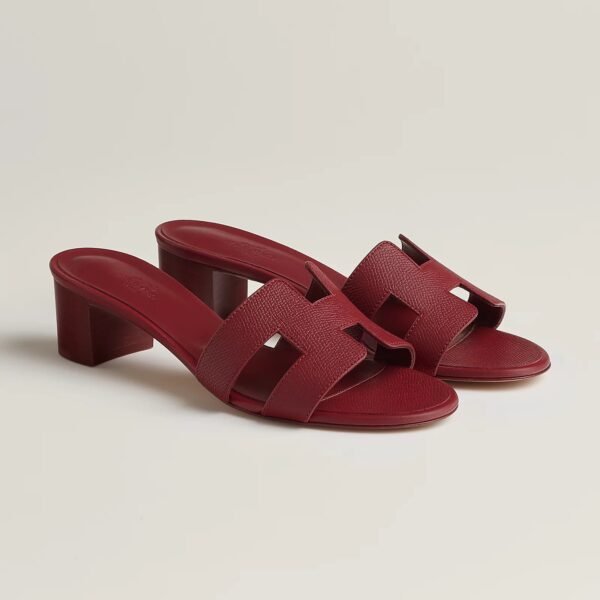 Oasis sandal